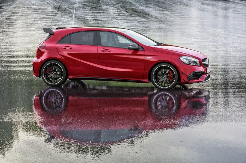 Mercedes : la Classe A 45 AMG encore plus puissante - photo 4