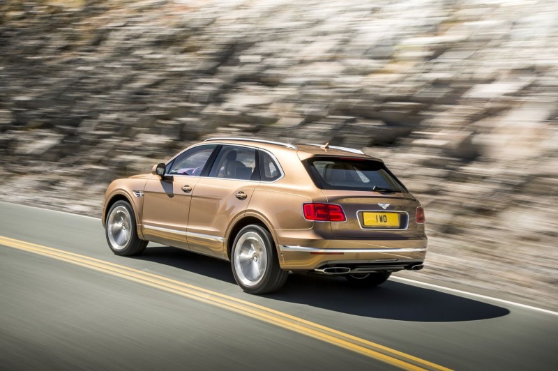 Bentley dévoile son premier 4x4, le Bentayga - photo 4