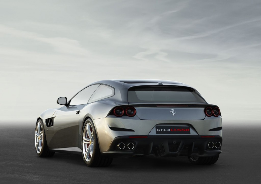 La Ferrari FF devient la GTC4 Lusso - photo 4