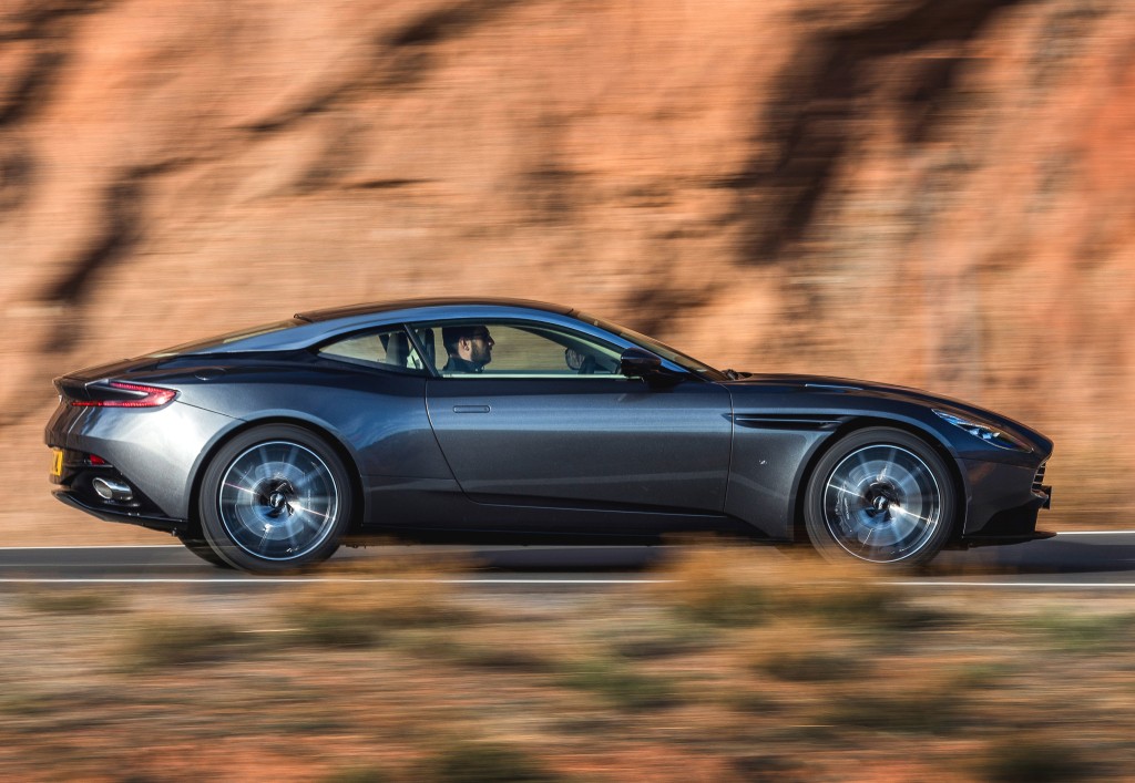 Aston Martin DB11 : une nouvelle auto pour James Bond - photo 3