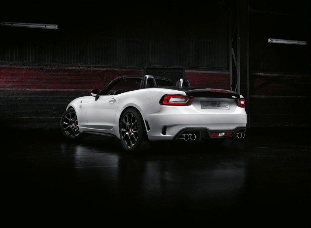 Deux nouvelles Abarth, les 124 Spider et 595 restylée - photo 3