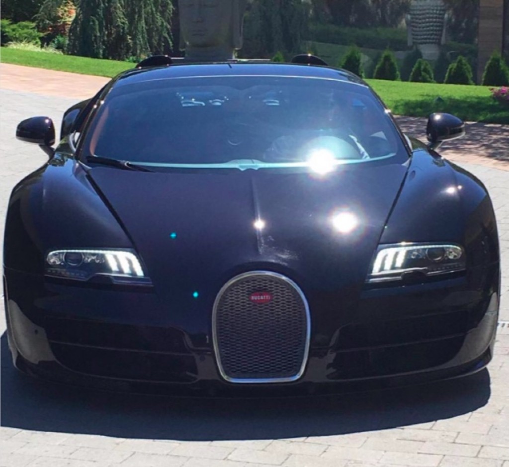 Après l'Euro, Cristiano Ronaldo s'offre une Bugatti - photo 2