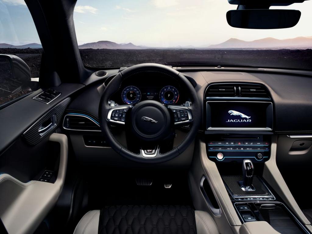 Jaguar glisse un V8 de 550 ch sous le capot du F-Pace - photo 2