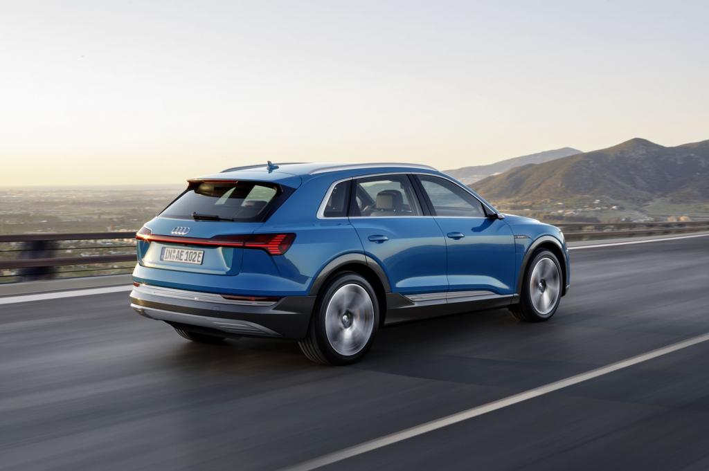 Audi s'attaque à Tesla avec le SUV électrique e-tron - photo 5