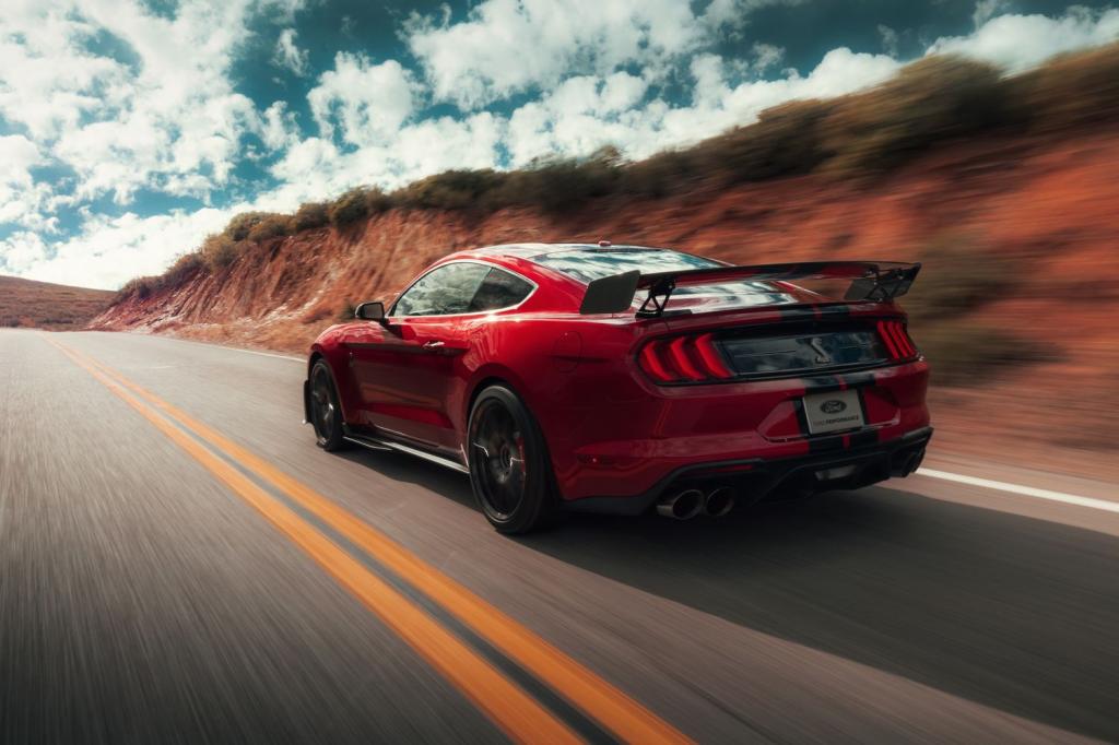 Ford Mustang Shelby GT500 : record de puissance - photo 2