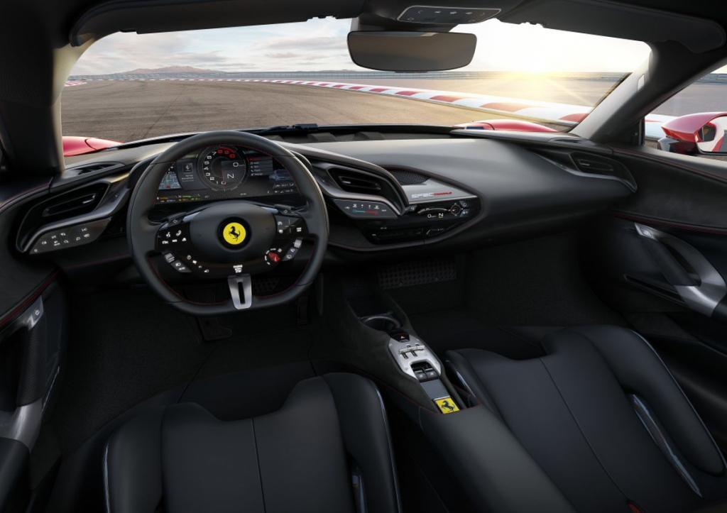 Ferrari dévoile un modèle hybride rechargeable - photo 3