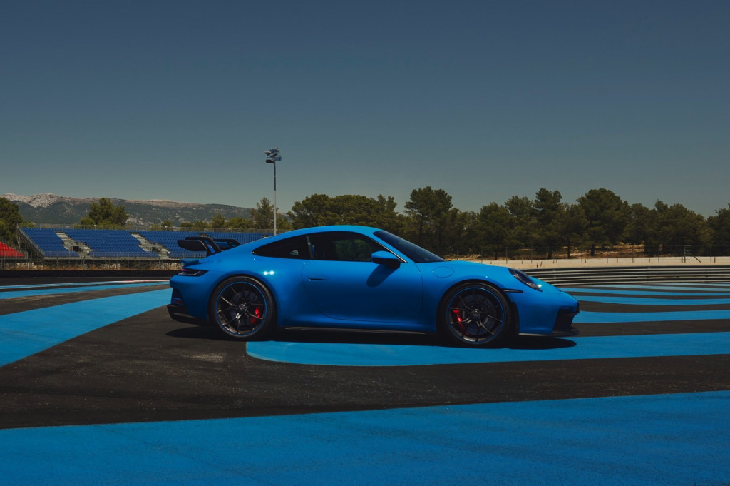 Porsche 911 GT3 : de la piste à la route - photo 4