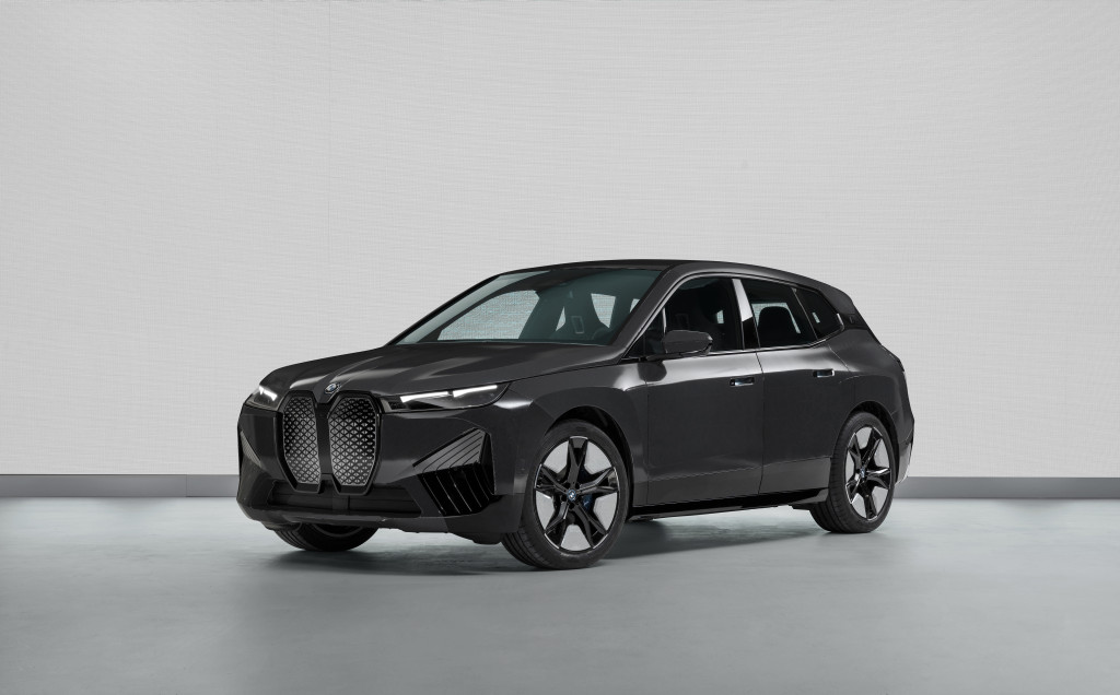 BMW présente une auto capable de changer de couleur - photo 3